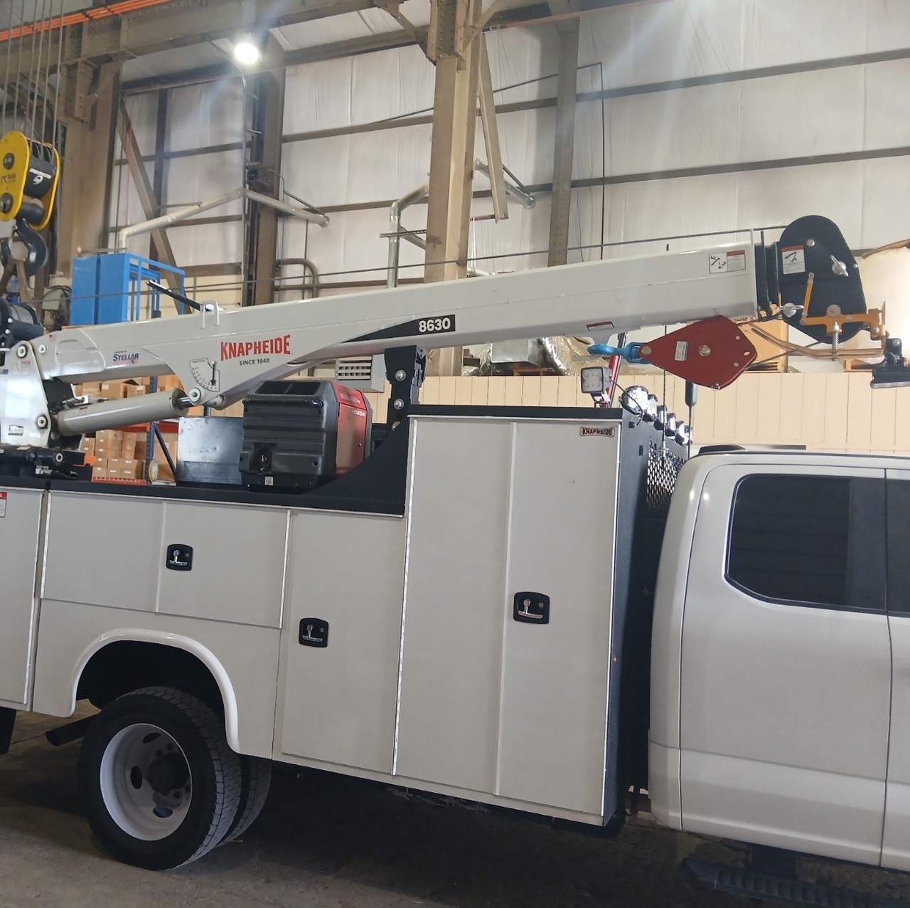 Crane inspection and repair service truck